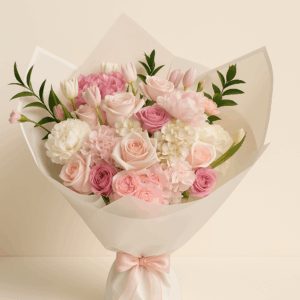 Ramo Luz Serena Fioretta de lujo con rosas, tulipanes y peonías pastel