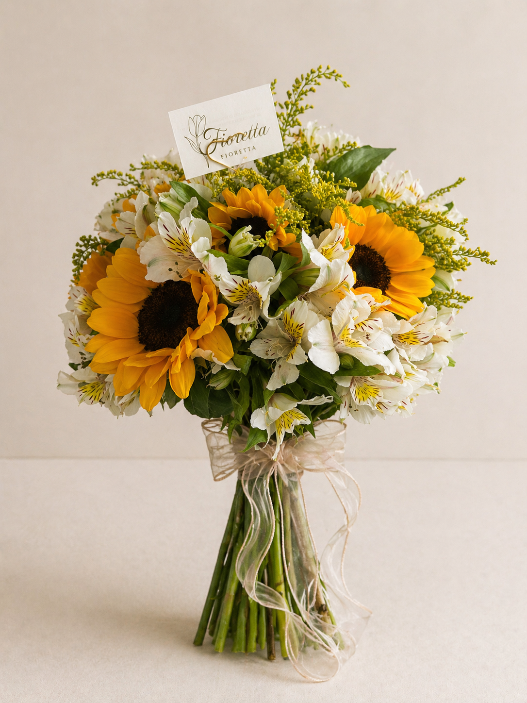 10 Girasoles con Astromelias Blancas